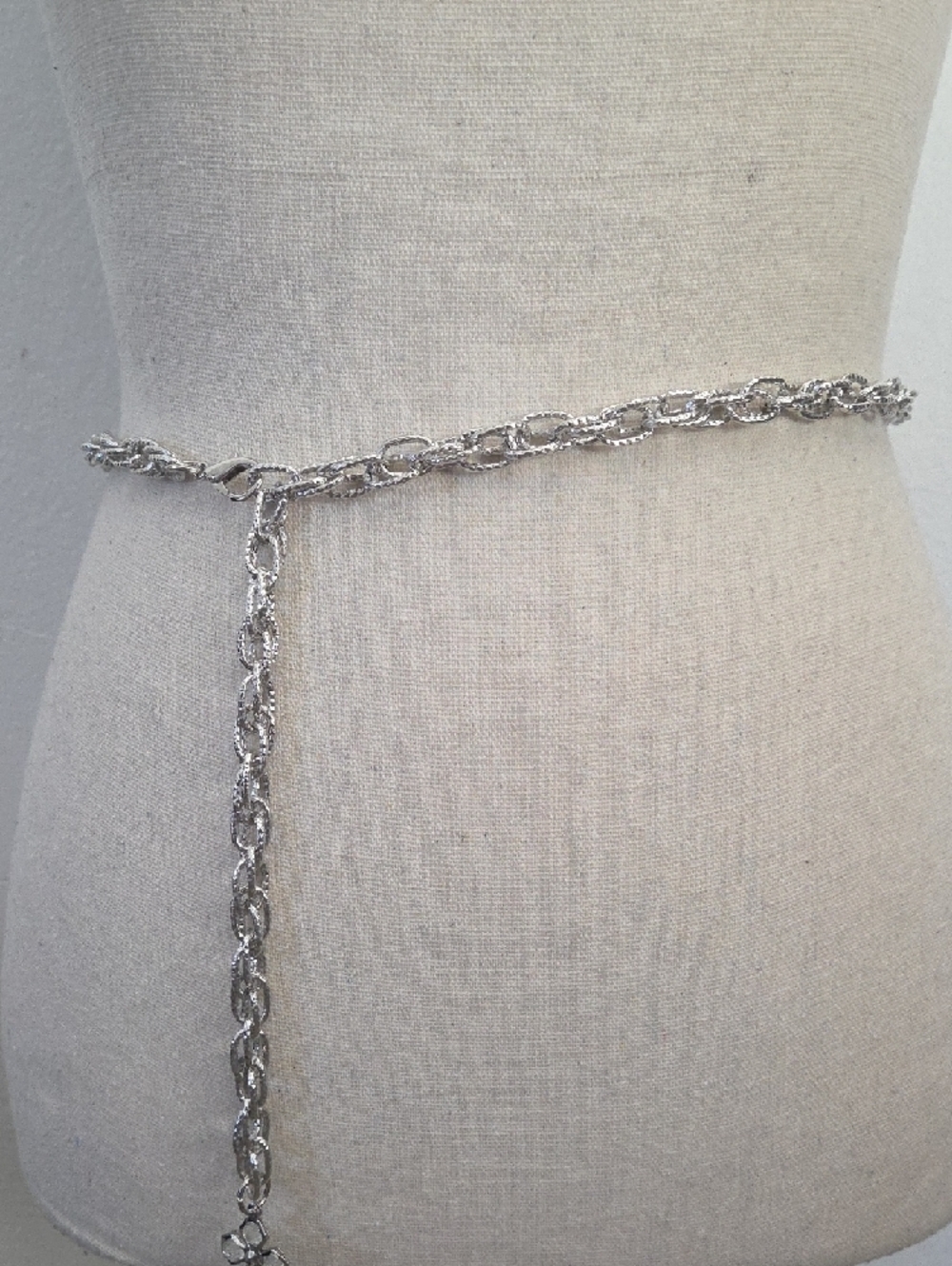 Silver Chain Waist Belt With Cross Decor - Picture 2 of 6
